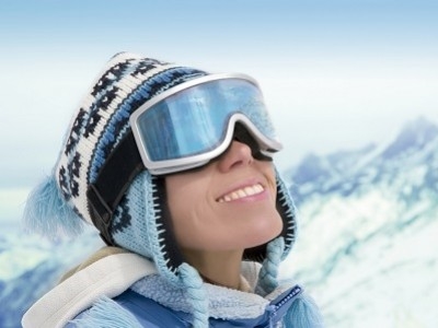 Niezbędnik narciarza - jakie kosmetyki zabrać w góry?